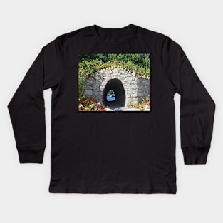 Tunnel to the sea Newport RI Cliff Walk Kids Long Sleeve T-Shirt